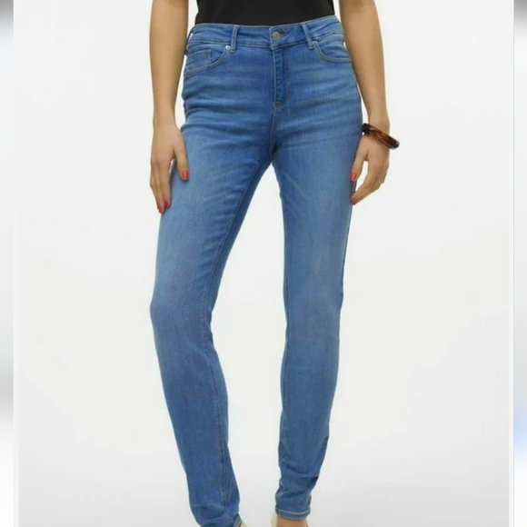 Eighty Two Women's Blue Jeans Size 3 - Picture 6 of 6